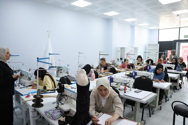 Diyarbakır'da Diş Hekiminden Mühendise Kadınlar Tasarım Için Buluştu (2)