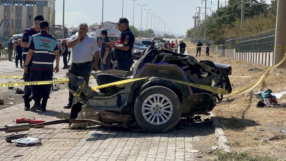 Elazığ’da feci kaza: Diyarbakırlı kadın yaşamını yitirdi!