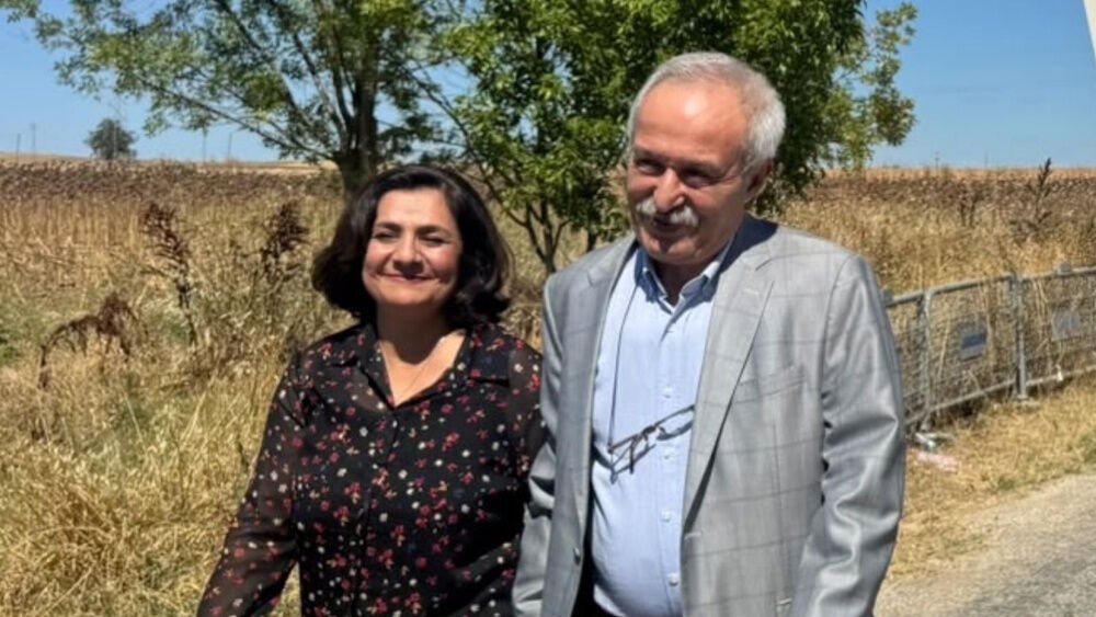 POLİTİKA