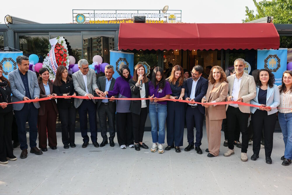Diyarbakır’da Sosyal Tesis törenle açıldı: 500 kişiye hizmet, kadınlara iş fırsatı