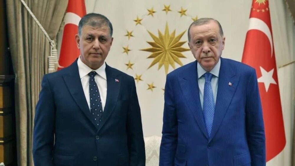 İzmir Büyükşehir Belediye Başkanı Cemil Tugay Erdoğan